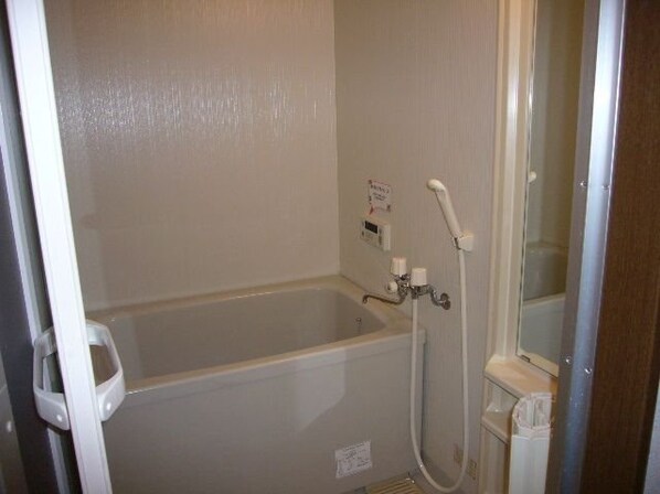 コンフォース荒井の物件内観写真